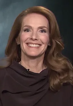 Julie Hagerty: Actress Julie Hagerty being interviewed by Lori Rosales of Sidewalks Entertainment for the film Instant Family in 2019.